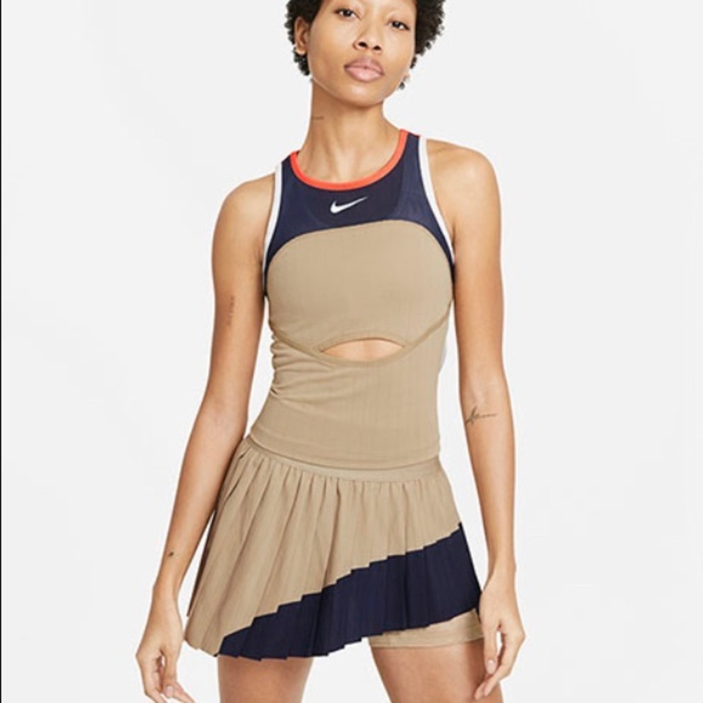 Nikecourt Melbourne Slam Tennis Skirt CV48…